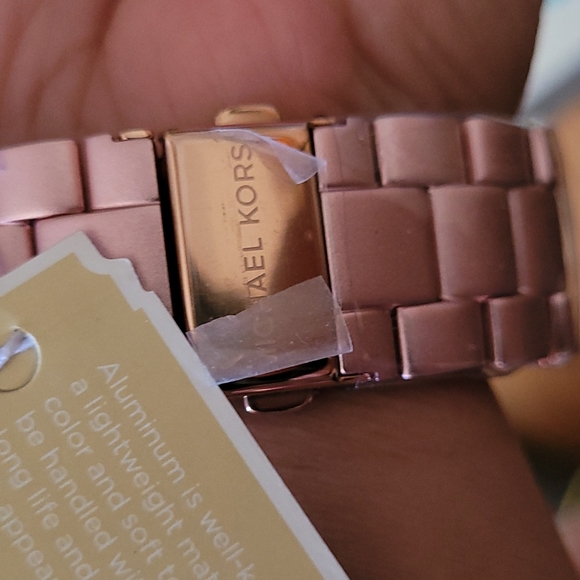 MK Watch - Picture 4 of 6